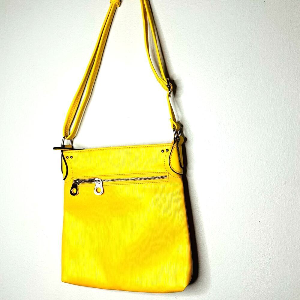 Unbranded Women's Sunshine Yellow Multiple Zipper Shoulder Straps Bag Size OS